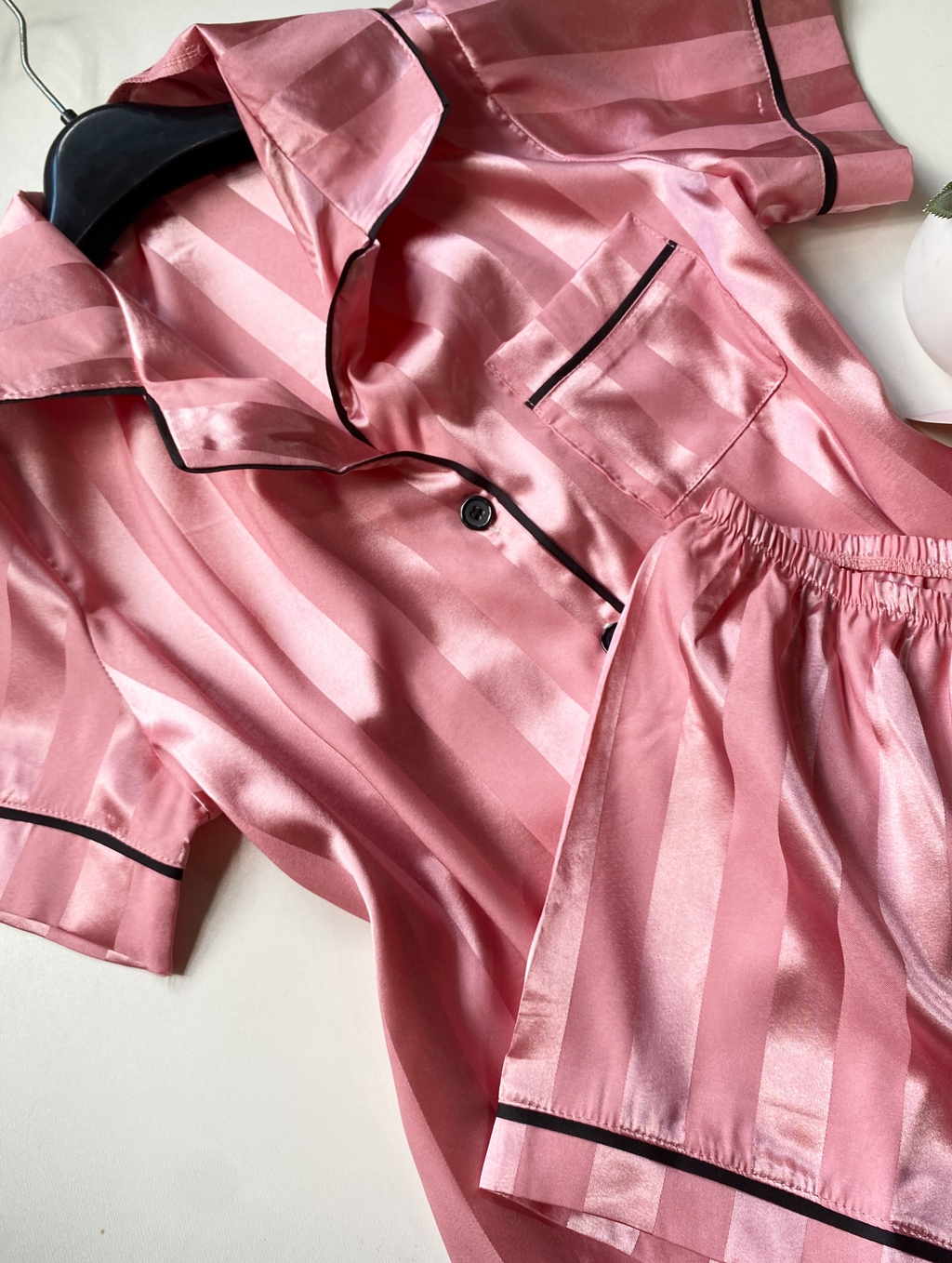 Pijama rosa de rayas